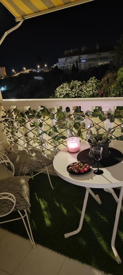 Parque Aromatico Con Dos Piscinas Apartment Торевиеха Екстериор снимка